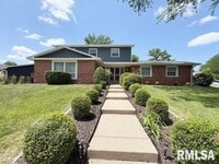 Building Photo - 6891 N Fox Point Dr