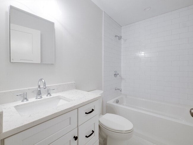 Building Photo - 5 Barracks Rd