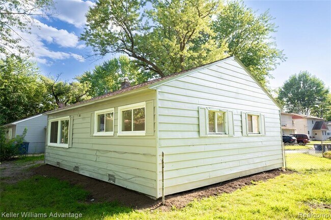 Building Photo - 31776 Arenac Ct