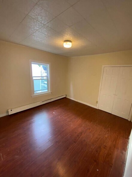 Building Photo - 2 Prospect St