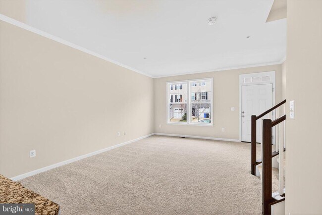 Building Photo - 1017 Flester Ln