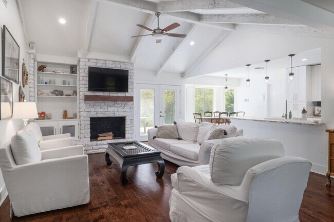 Building Photo - 7107 Scenic Brook Dr