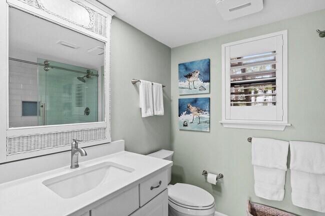 Building Photo - 814 Harbour Point Dr