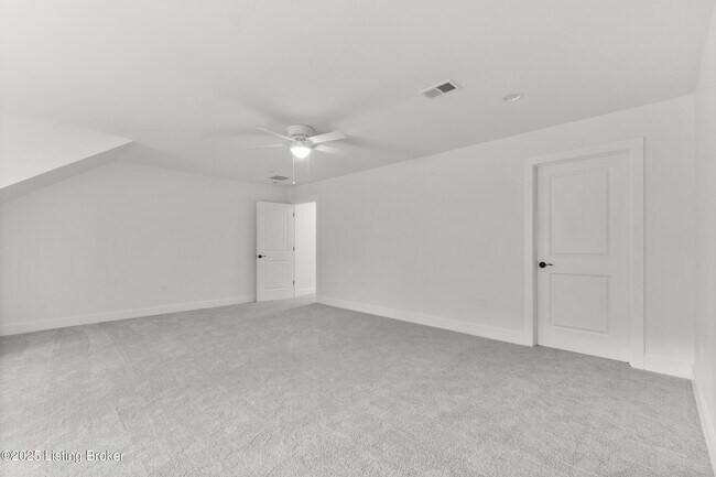 Building Photo - 6702 Shirley Ave