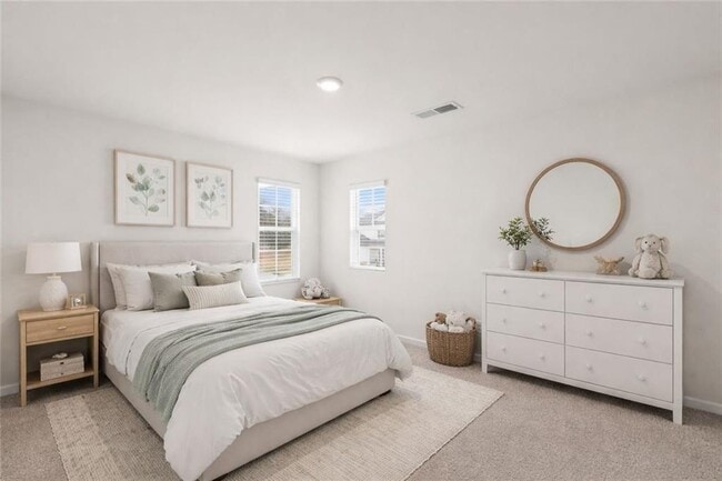 Building Photo - 166 Champlain Rd