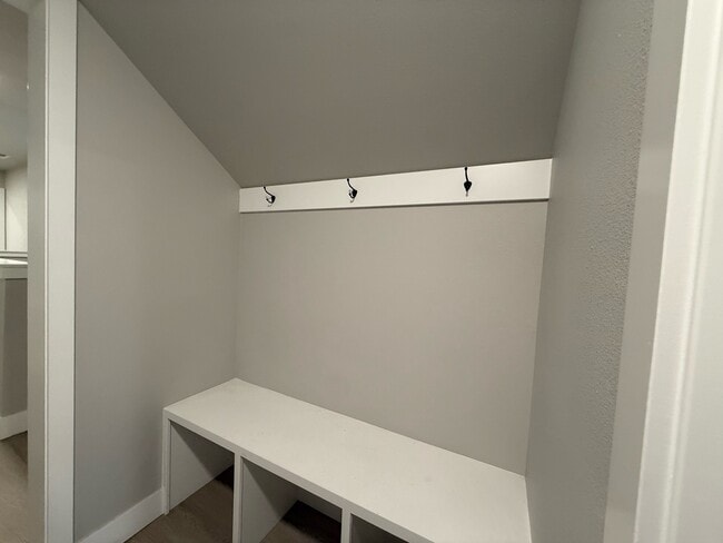 Building Photo - 651 Washington St