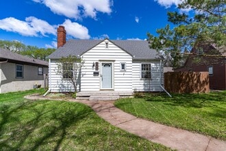 Building Photo - 2308 2nd Ave N