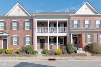Building Photo - 514 Dragby Ln