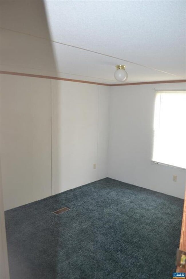 Building Photo - 3Bedroom 2Bath Columbia VA Home