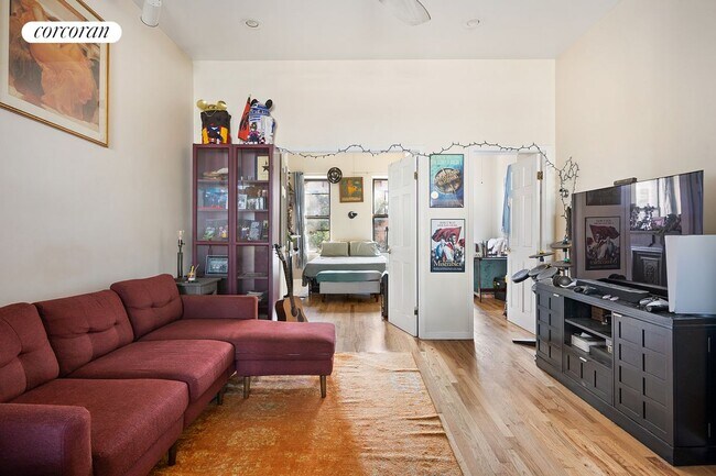 Primary Photo - 343 14th St