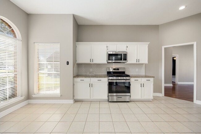 Building Photo - 4754 Widerop Ln