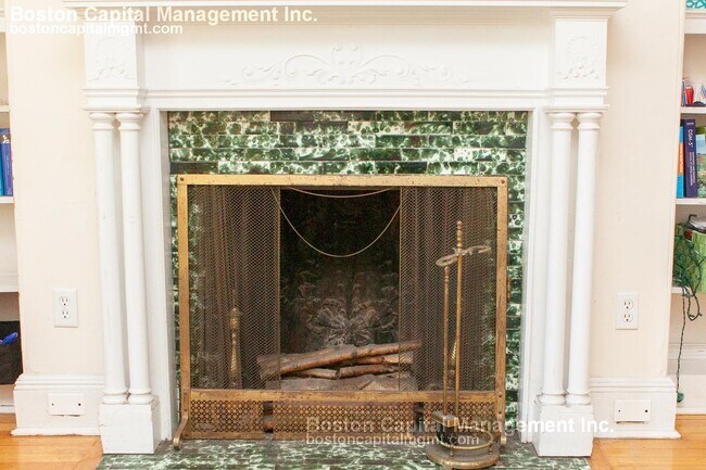 Building Photo - 1743 Commonwealth Ave