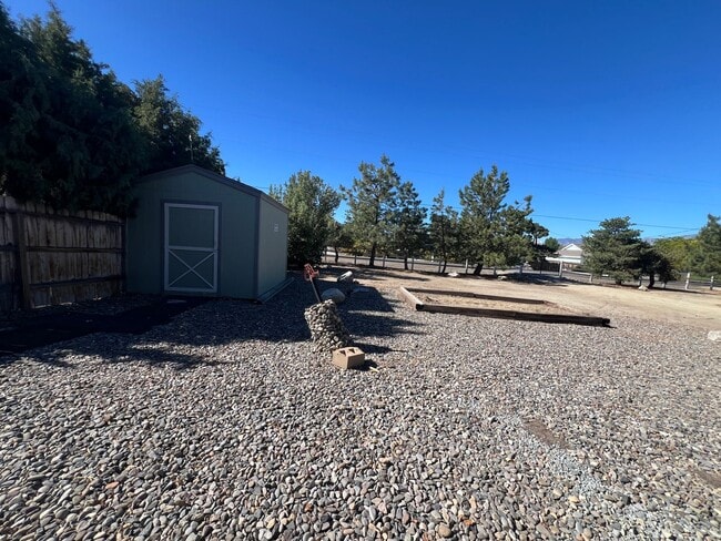 Building Photo - 3/2/2 Gorgeous Home In Gardnerville - Ruhe...