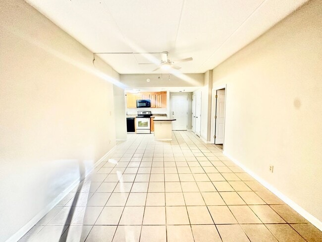 Building Photo - 211 Heritage Blvd