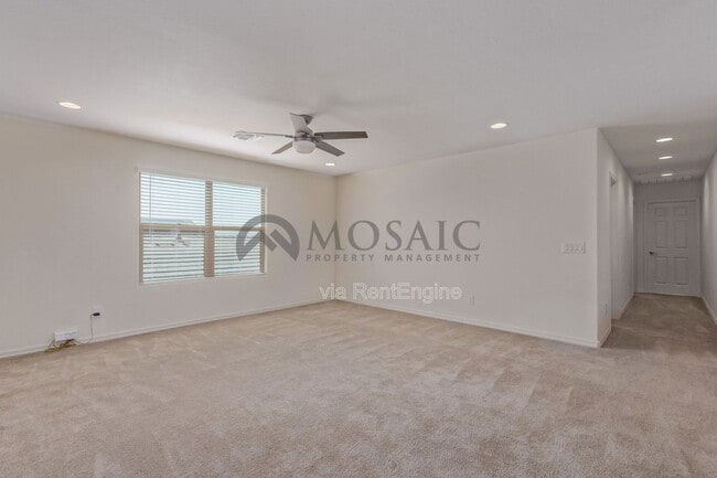 Building Photo - 3320 W Dunbar Dr
