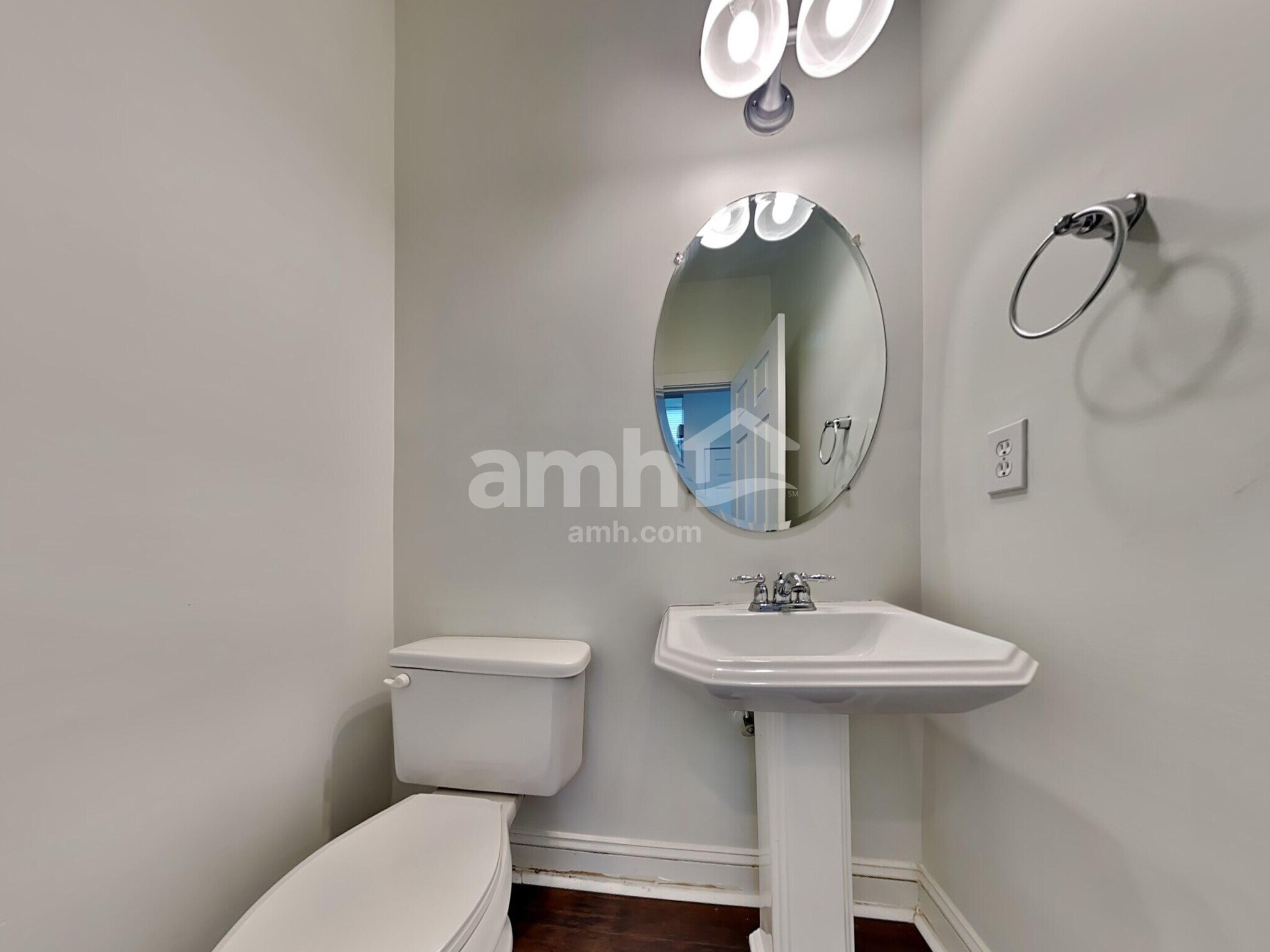Building Photo - 1079 Moss Grove Dr