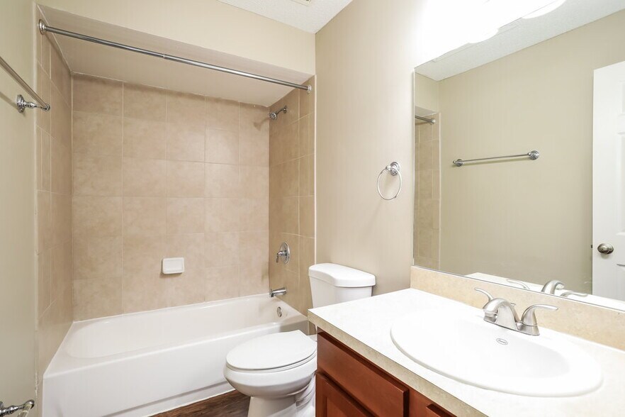 Building Photo - 11041 Losco Jct Dr