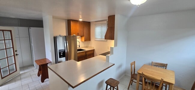 Building Photo - Charming Bodega Bay Cottage with Garden Courtyard