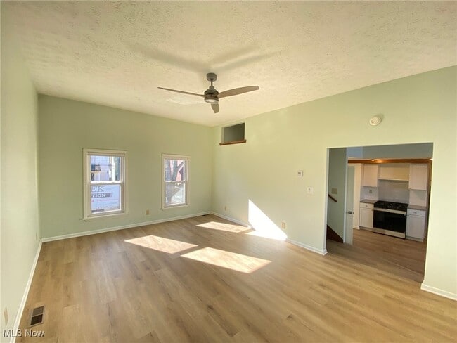 Building Photo - 4210 Clinton Ave