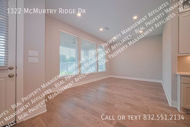 Building Photo - 1322 McMurtry Ridge Dr