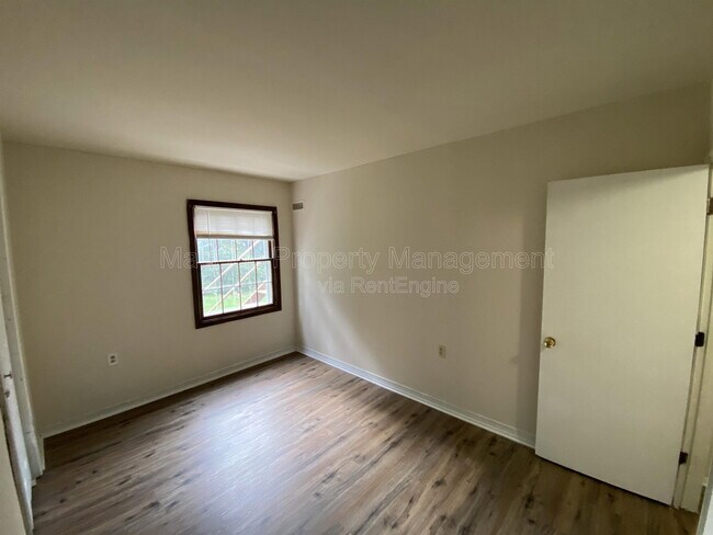 Building Photo - 601 Forbes St