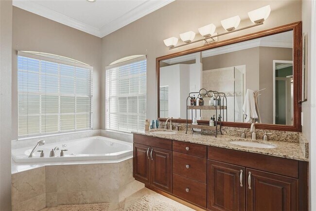 Building Photo - 14716 4th Dr NE