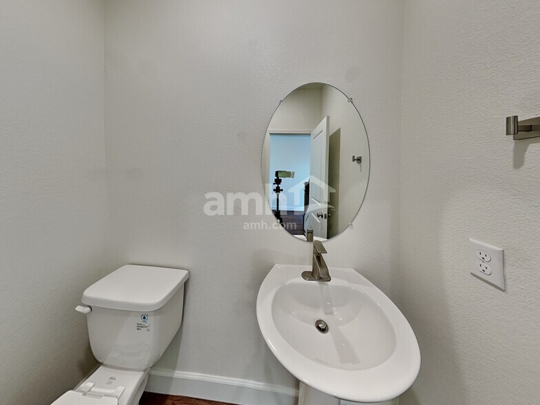 Building Photo - 82 Bonny Lake Ct