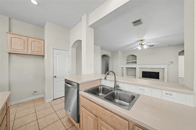 Building Photo - 5807 Bayberry Way