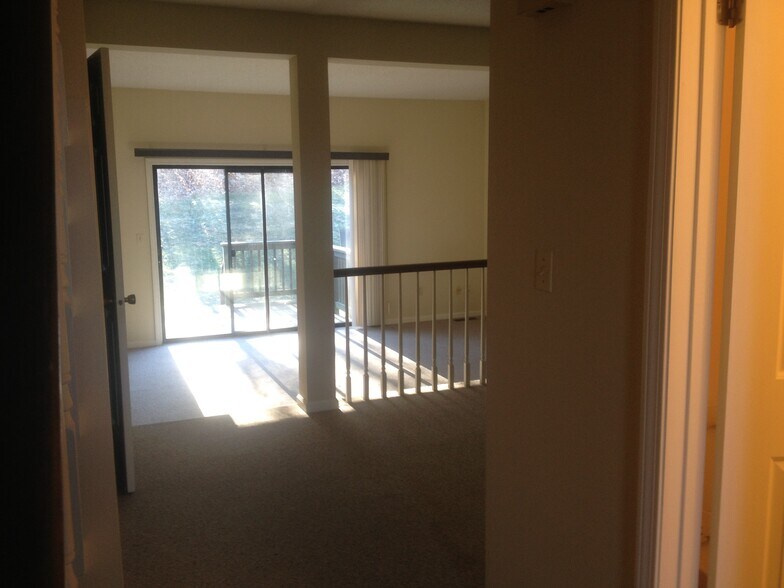 Building Photo - 180 Conestoga Way