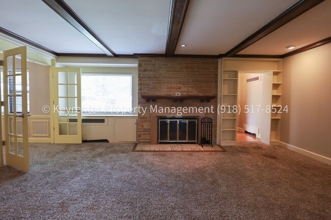 Building Photo - 1426 E 32nd Pl