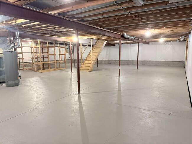 Building Photo - 11 Harrington Dr