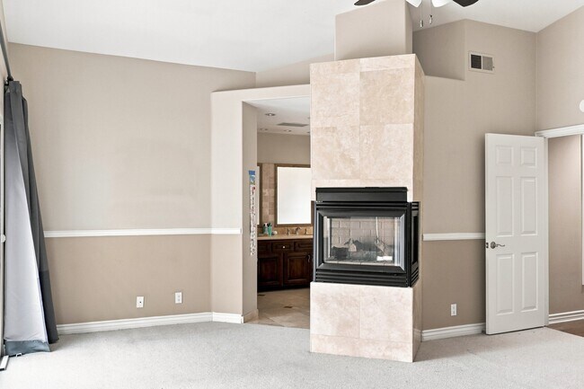 Building Photo - 6132 E Baja Dr