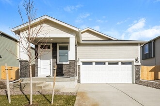 Building Photo - 9468 Yampa St