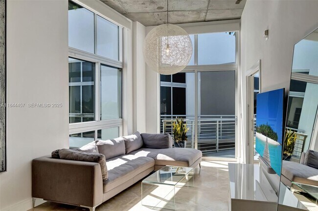 Building Photo - 2001 Meridian Ave