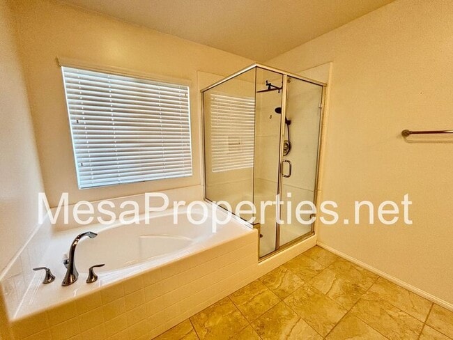 Building Photo - 6966 Madison Ln