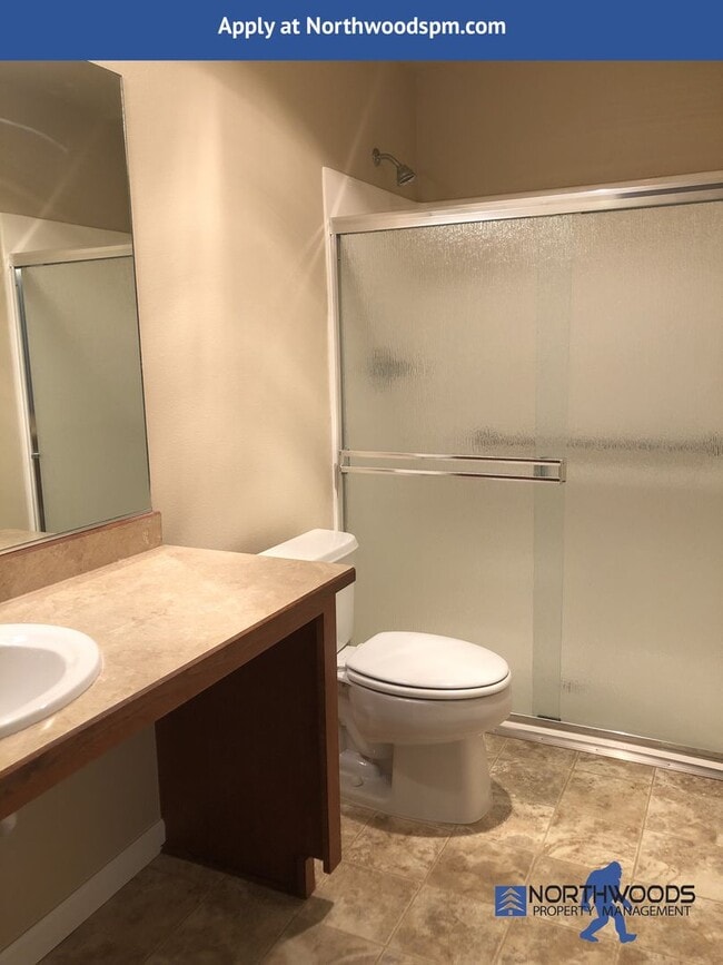 Building Photo - ***$200.00 OFF FIRST MONTHS RENT***Located...