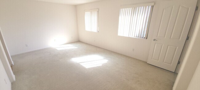 Building Photo - Gilbert