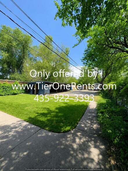Building Photo - NO DEPOSIT option available for qualified renters with Obligo!