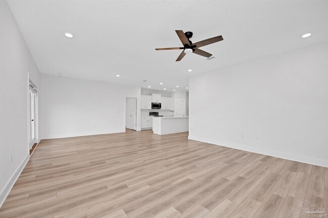 Building Photo - 6525 Paso Fino Dr