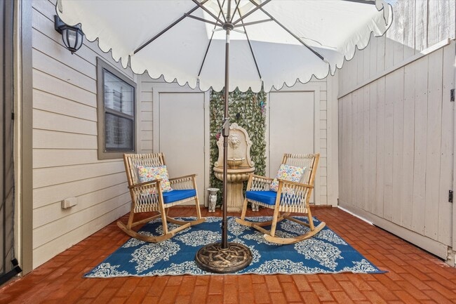 Building Photo - 1201 McDuffie St