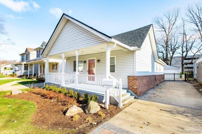 Building Photo - 3320 Harvard Rd