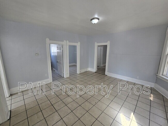 Building Photo - 2626 N 24th St