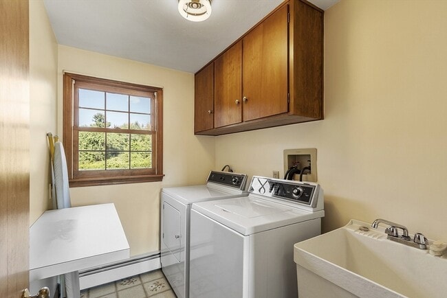 Building Photo - 221 Parkerville Rd