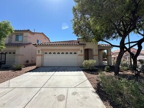 Building Photo - Bella Terra At Southern Highland