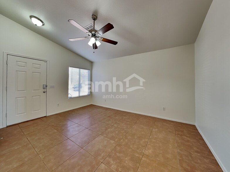 Building Photo - 12829 W Cherry Hills Dr