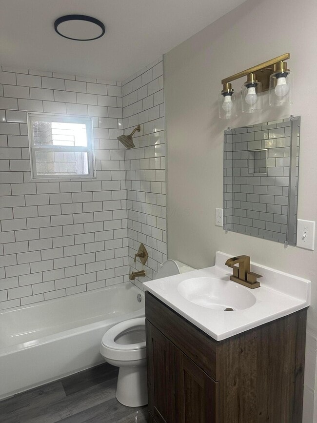 Building Photo - 1277 E 18th Ave