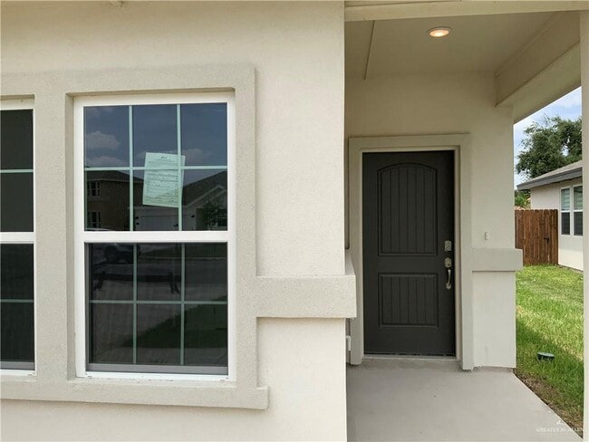 Building Photo - 27 Westway Ave