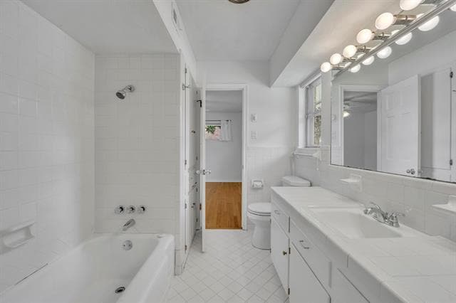 Building Photo - 9401 Forestridge Dr