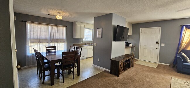 Building Photo - 312 Joe Walding Dr