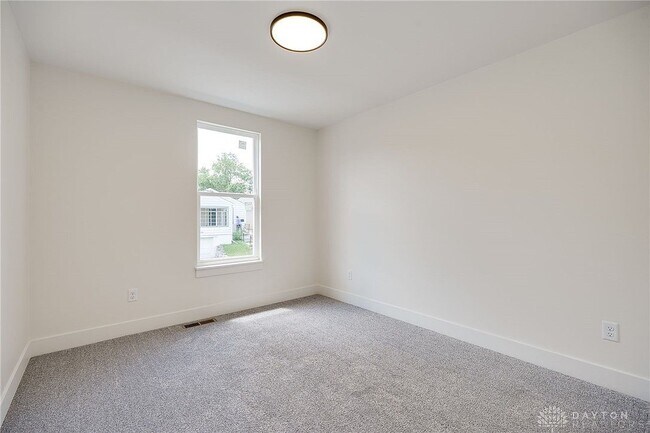 Building Photo - 4253 Pleasant View Ave